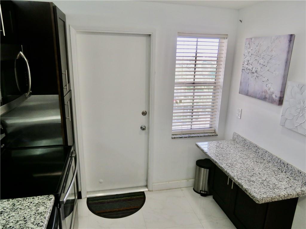 PALM AIRE COUNTRY CLUB - Residential