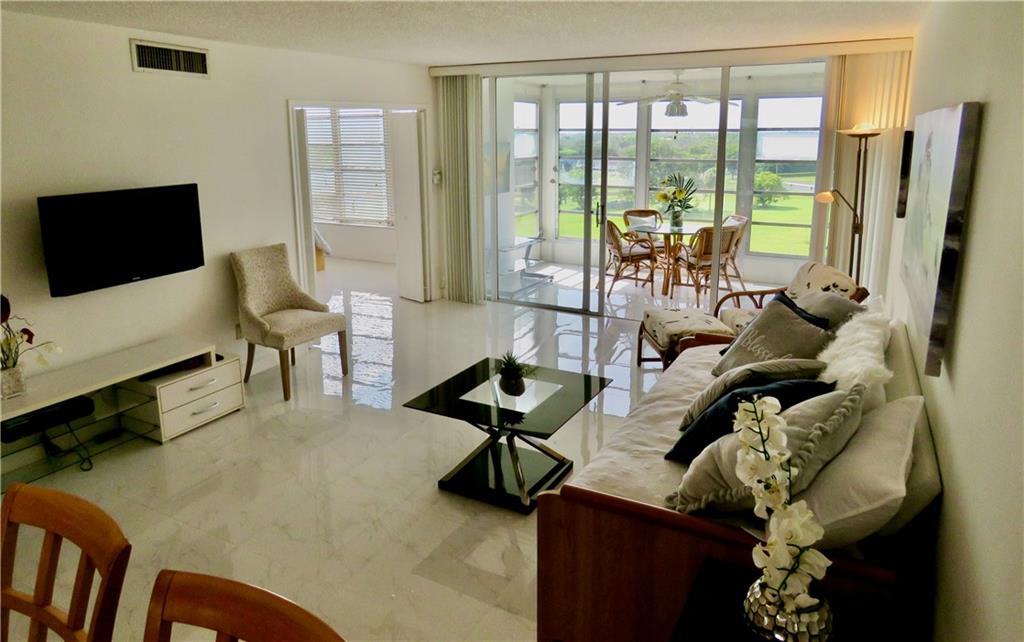 PALM AIRE COUNTRY CLUB - Residential
