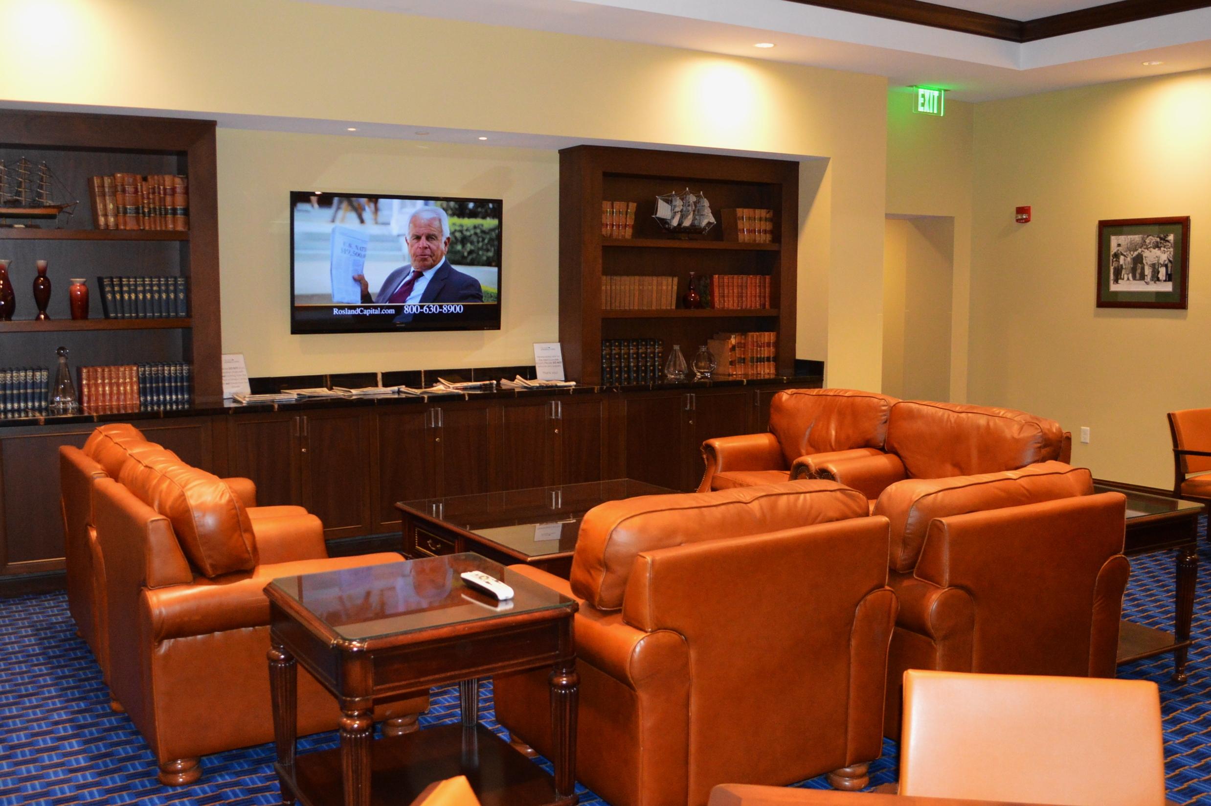 ADMIRALS COVE - Residential