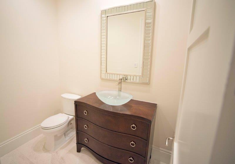 ADMIRALS COVE - Residential