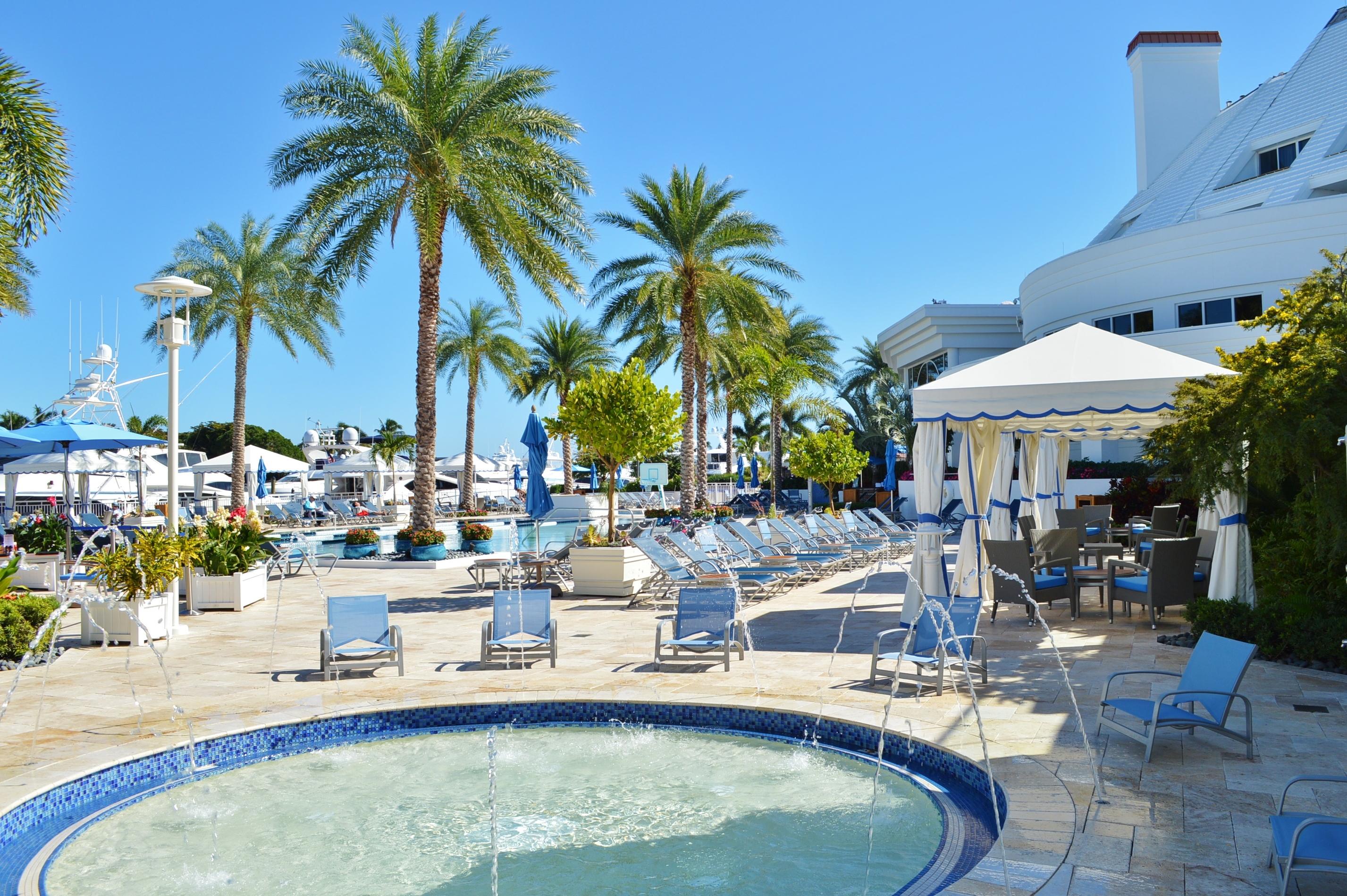 ADMIRALS COVE - Residential