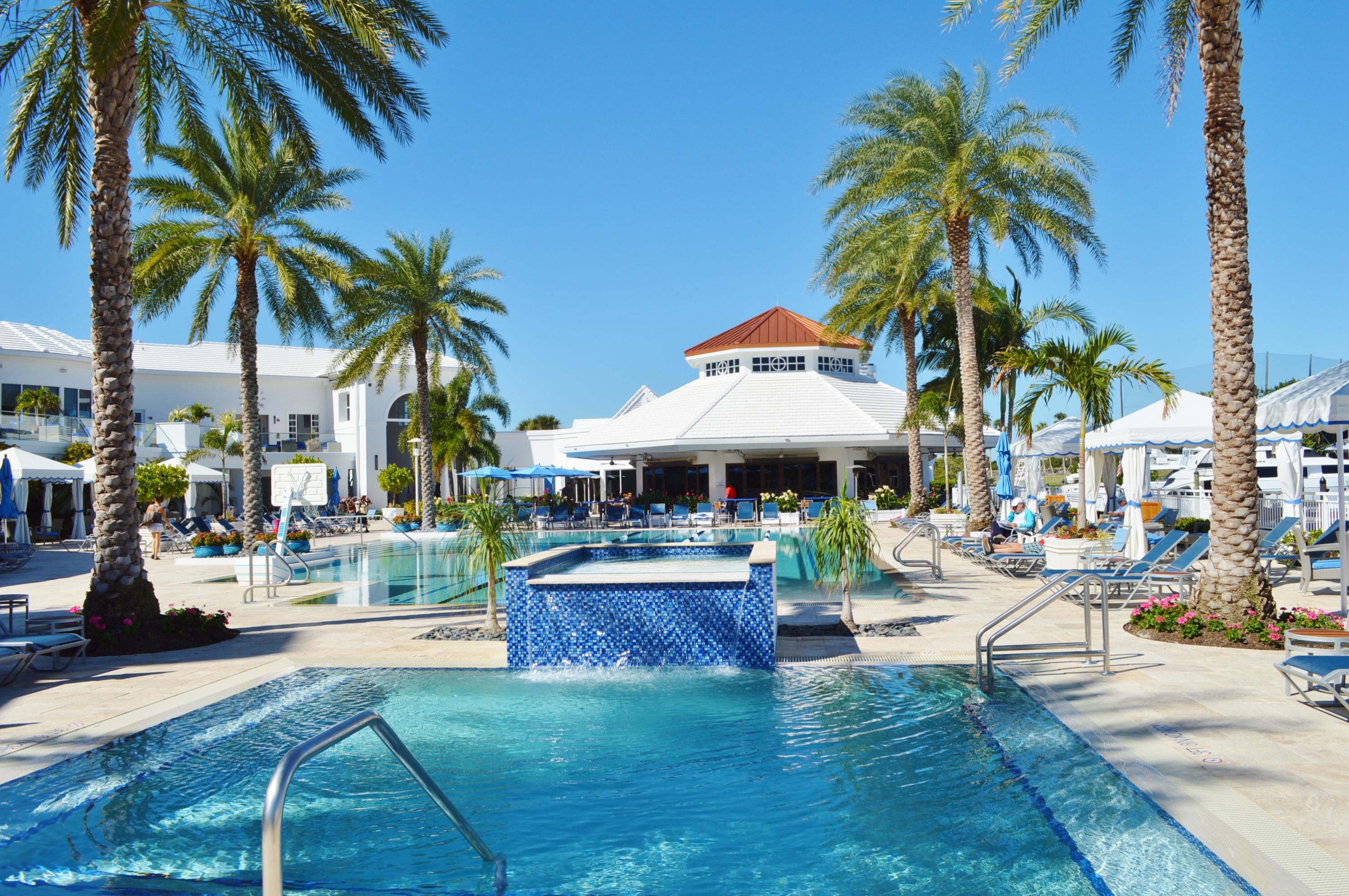 ADMIRALS COVE - Residential