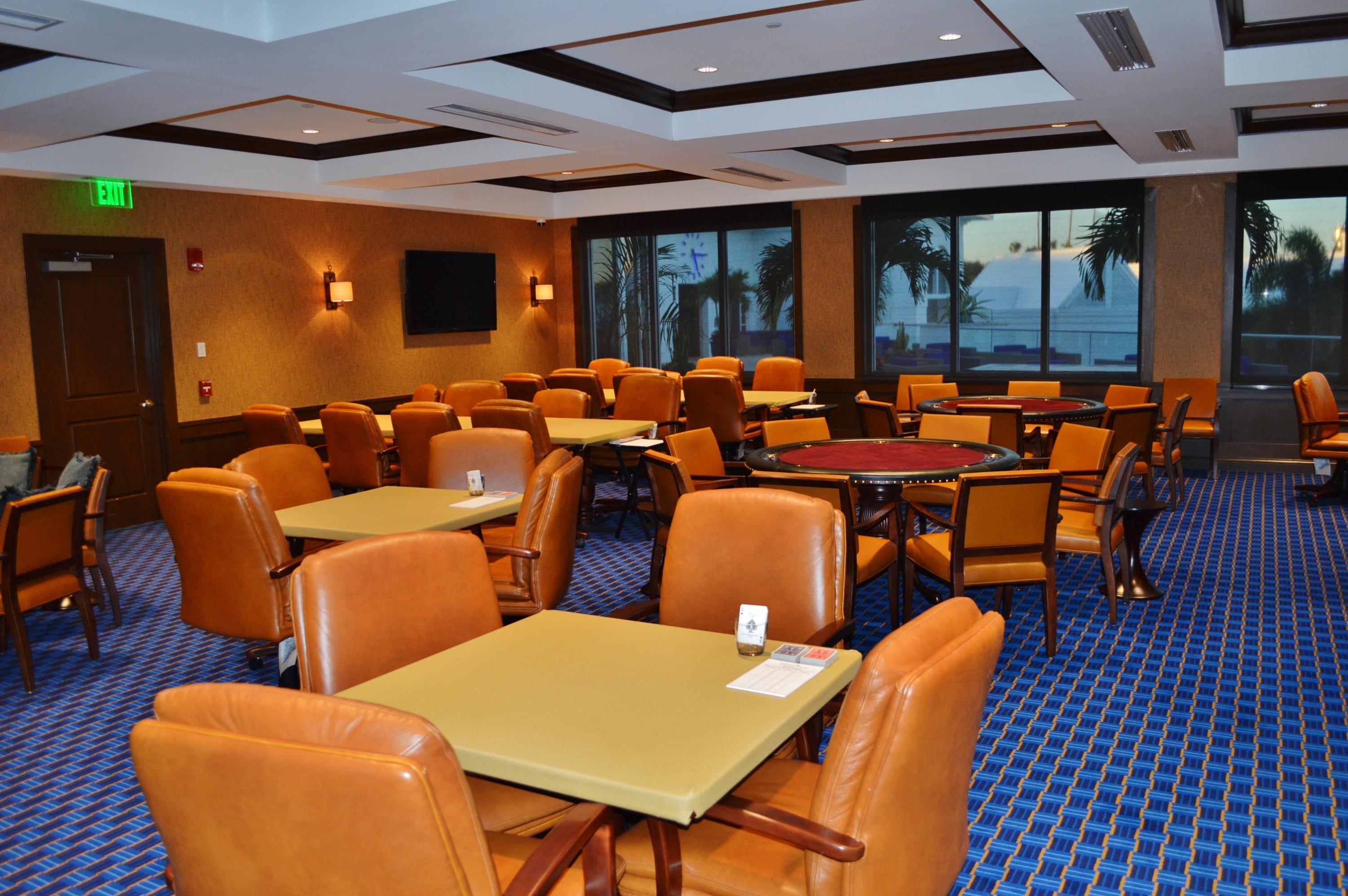 ADMIRALS COVE - Residential