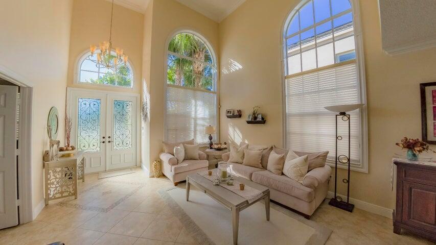 2492 Westmont Lane