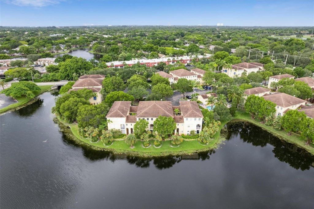 Photo of 150 Jacaranda Country Club Drive #202, Plantation, FL 33324 (MLS # F10458608)