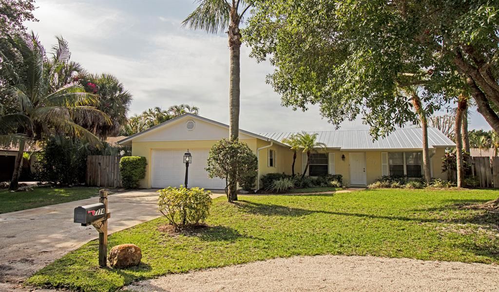 Photo of 7774 SE Lanham Street, Hobe Sound, FL 33455 (MLS # R10837734)