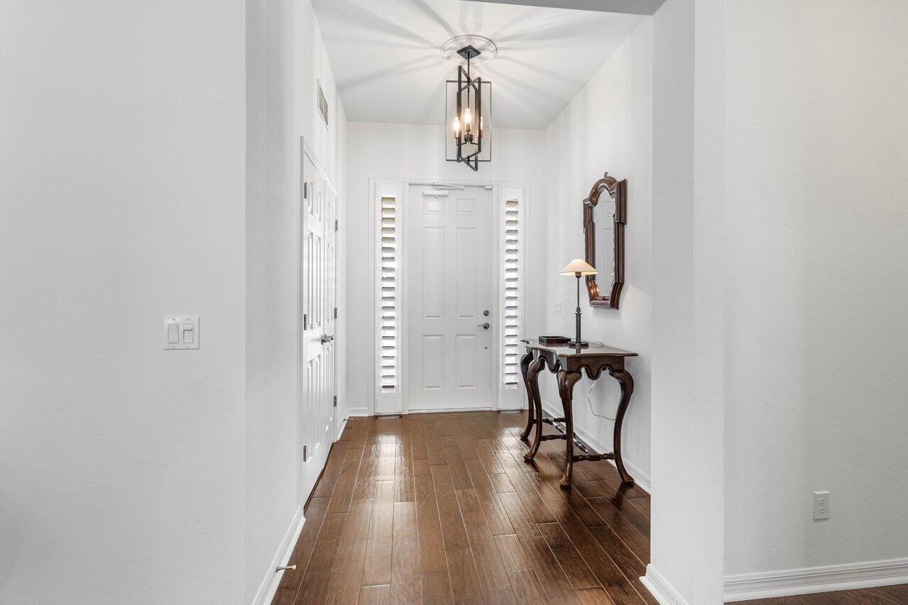 1367 Dakota Drive