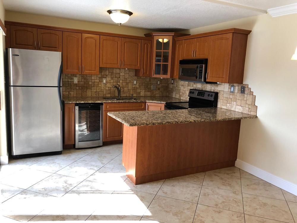 LAKEWOOD OF PALM SPRINGS - Residential Lease