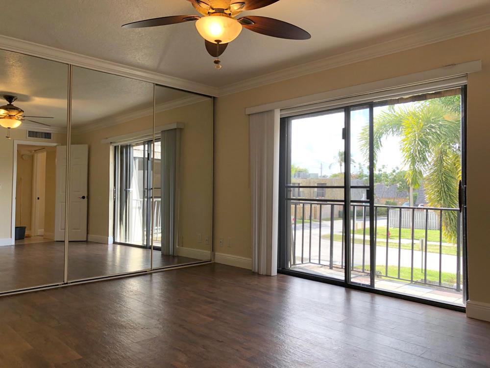 LAKEWOOD OF PALM SPRINGS - Residential Lease