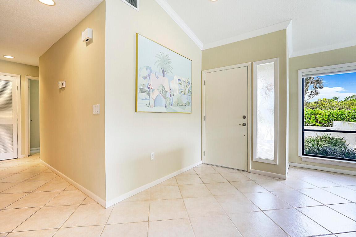 5611 SE Foxcross Place 5611