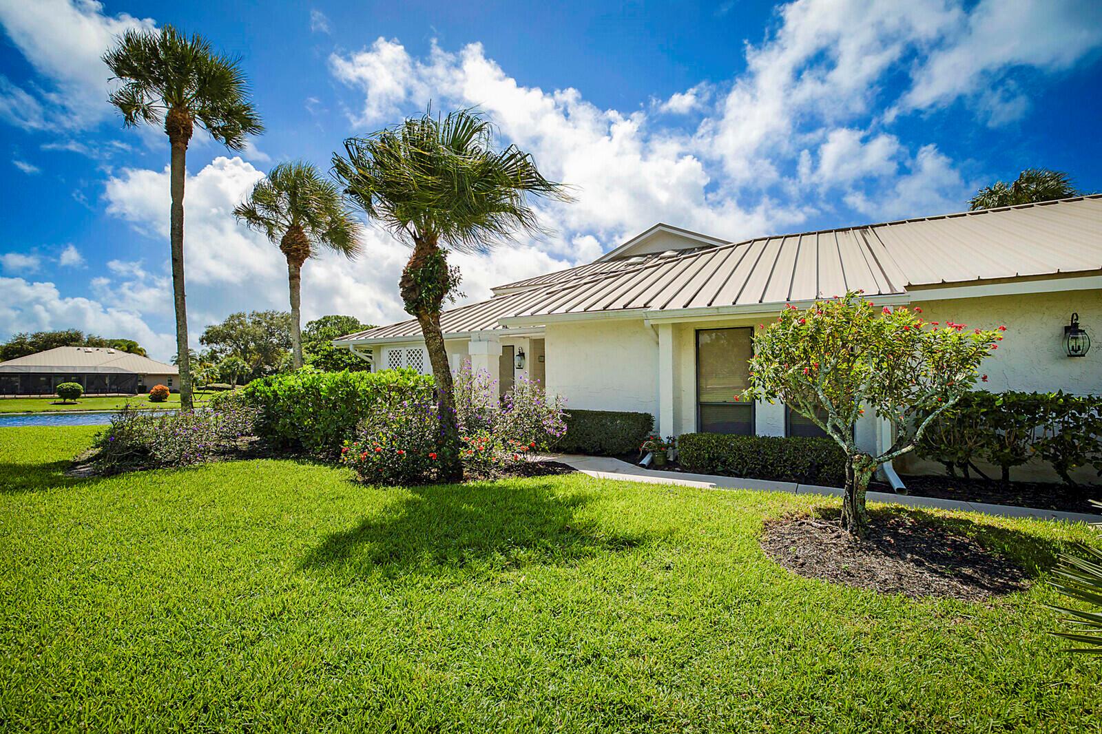 5611 SE Foxcross Place 5611