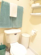 PALM GREENS AT VILLA DEL RAY CONDO II - Residential