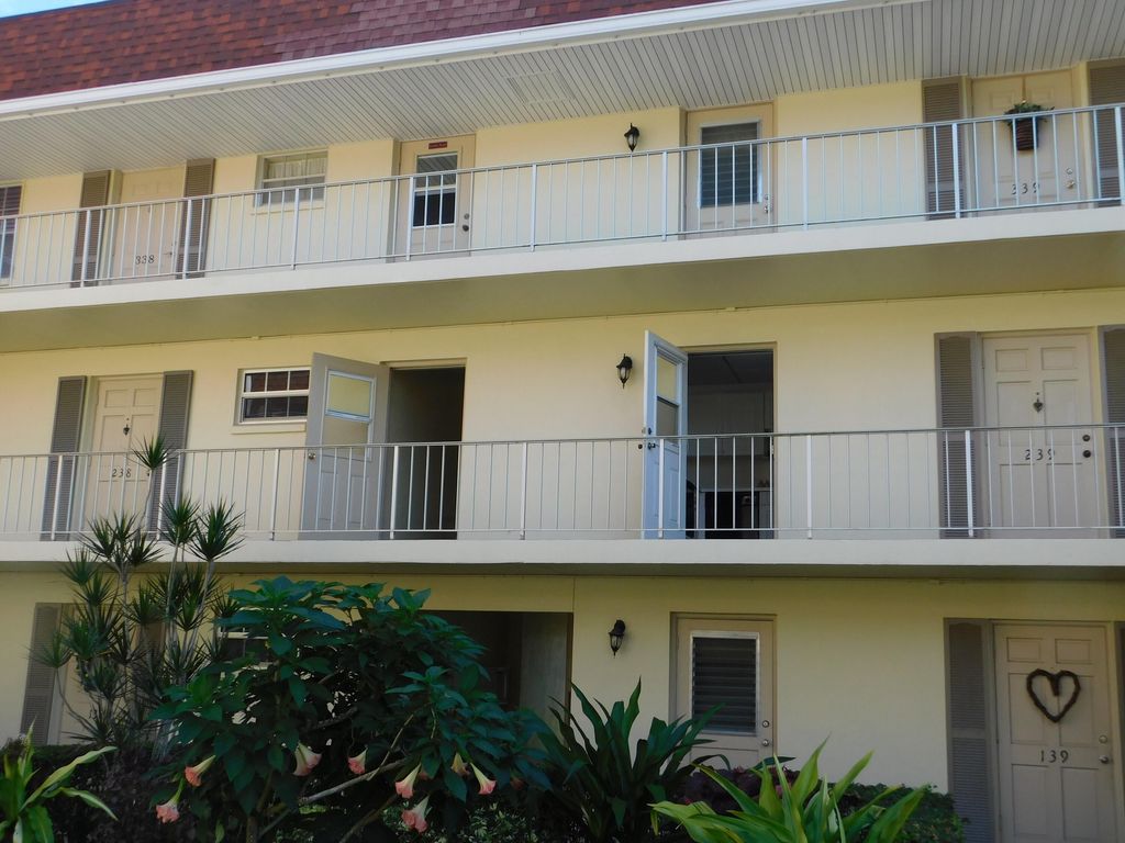 Photo of 5580 Tamberlane Circle #239, Palm Beach Gardens, FL 33418 (MLS # R10772120)