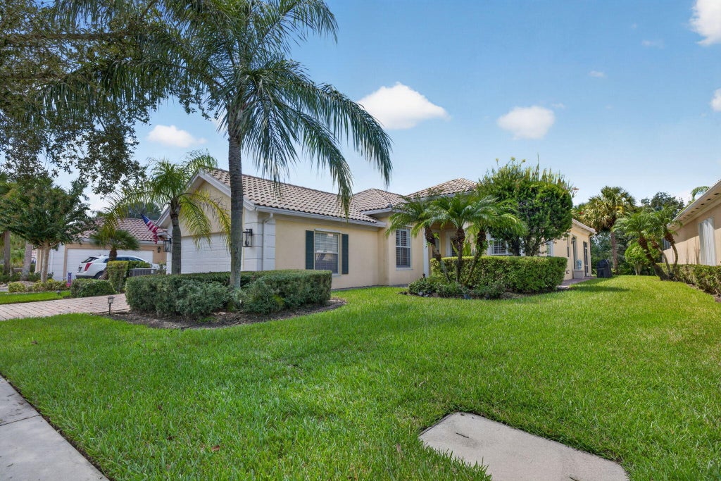 Photo of 10649 SW STRATTON Drive, Port Saint Lucie, FL 34987 (MLS # B26091360)
