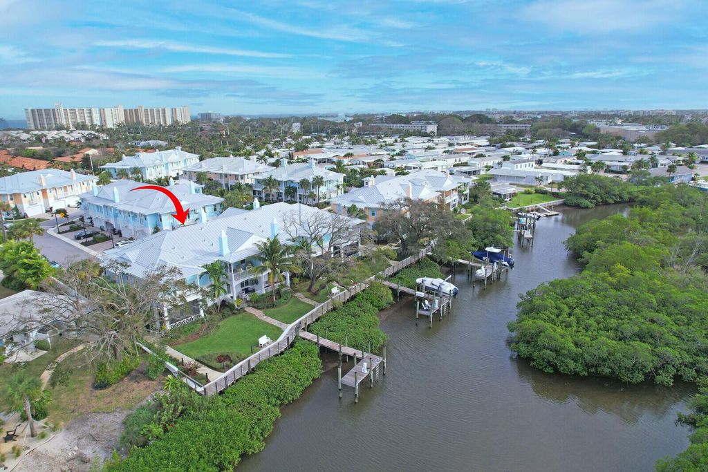 Photo of 623 Inlet Waters Circle, Jupiter, FL 33477 (MLS # R10954195)