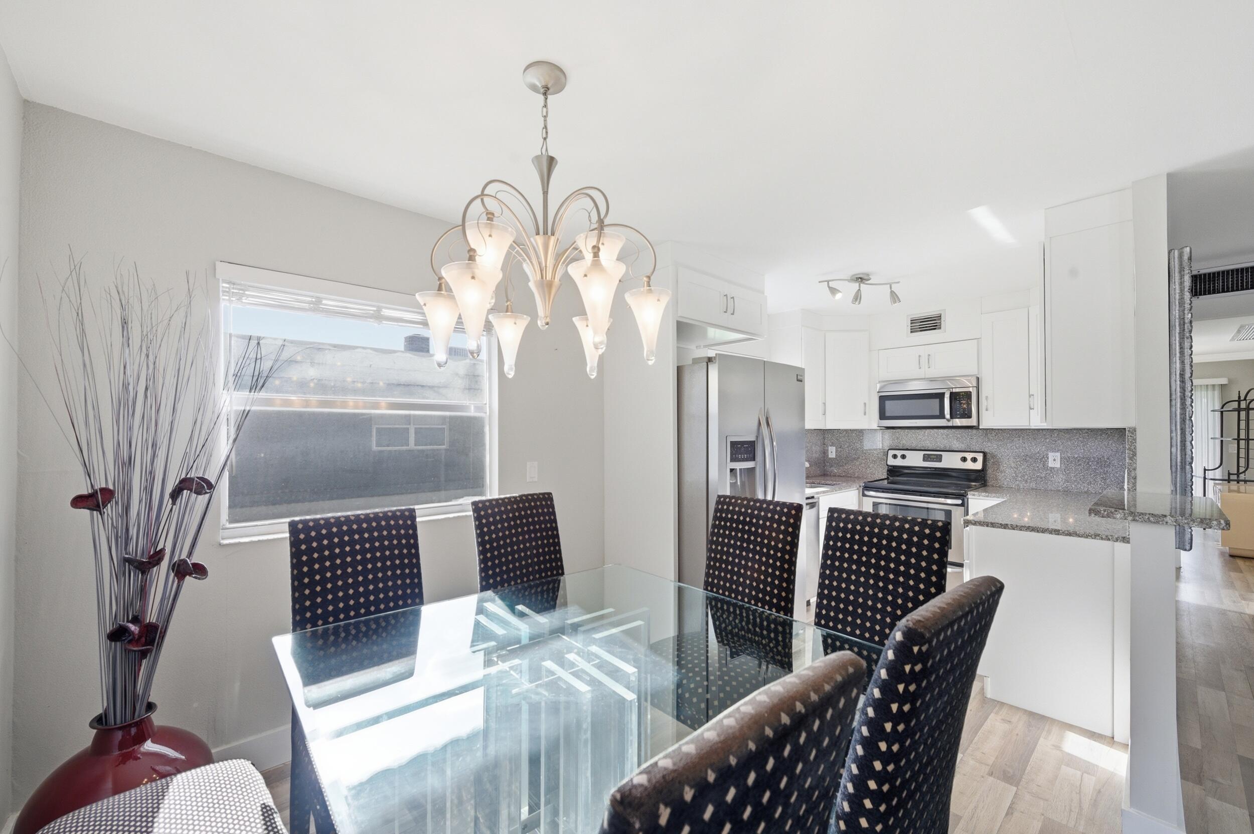 KINGS POINT - Residential