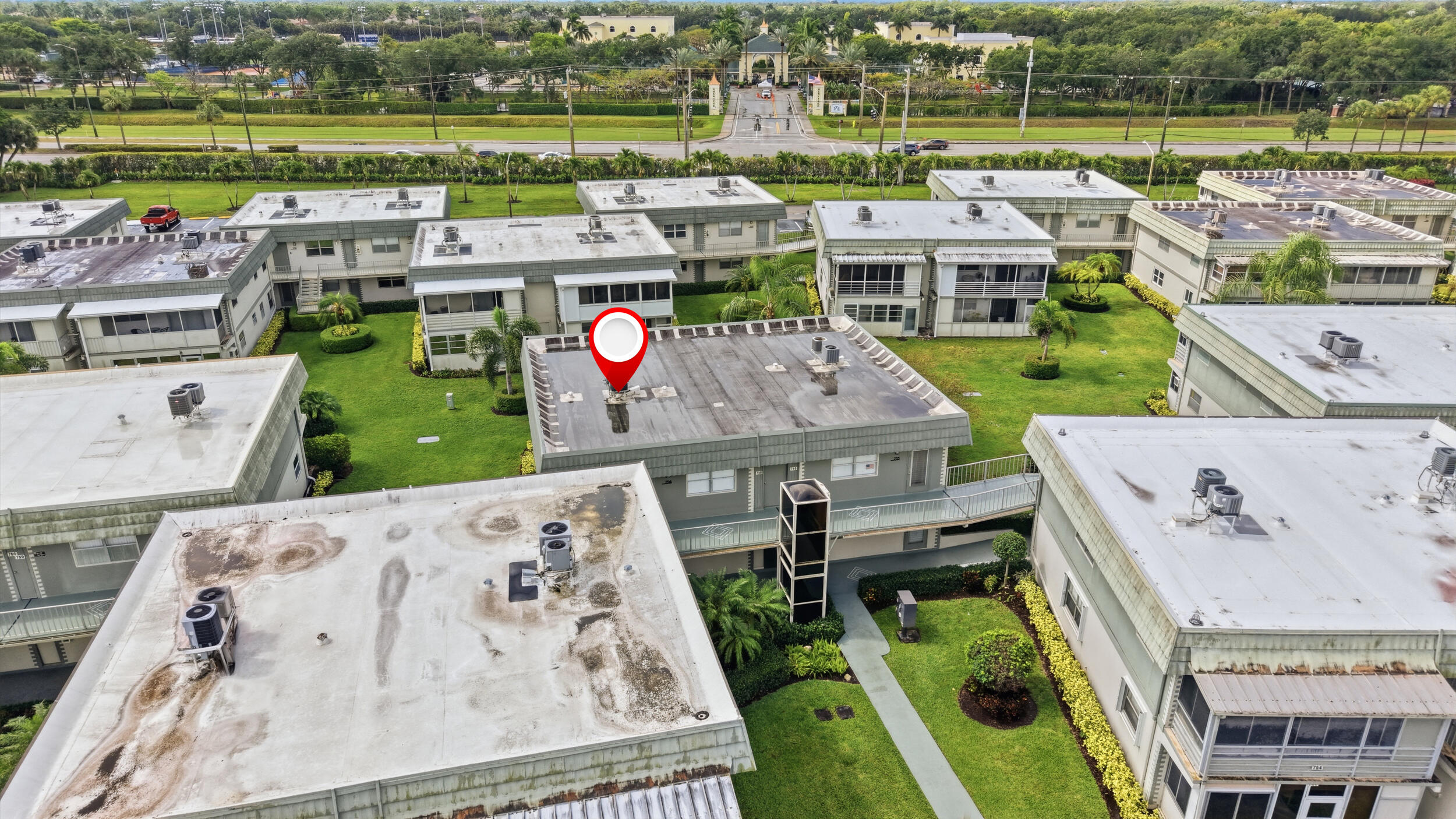 KINGS POINT - Residential