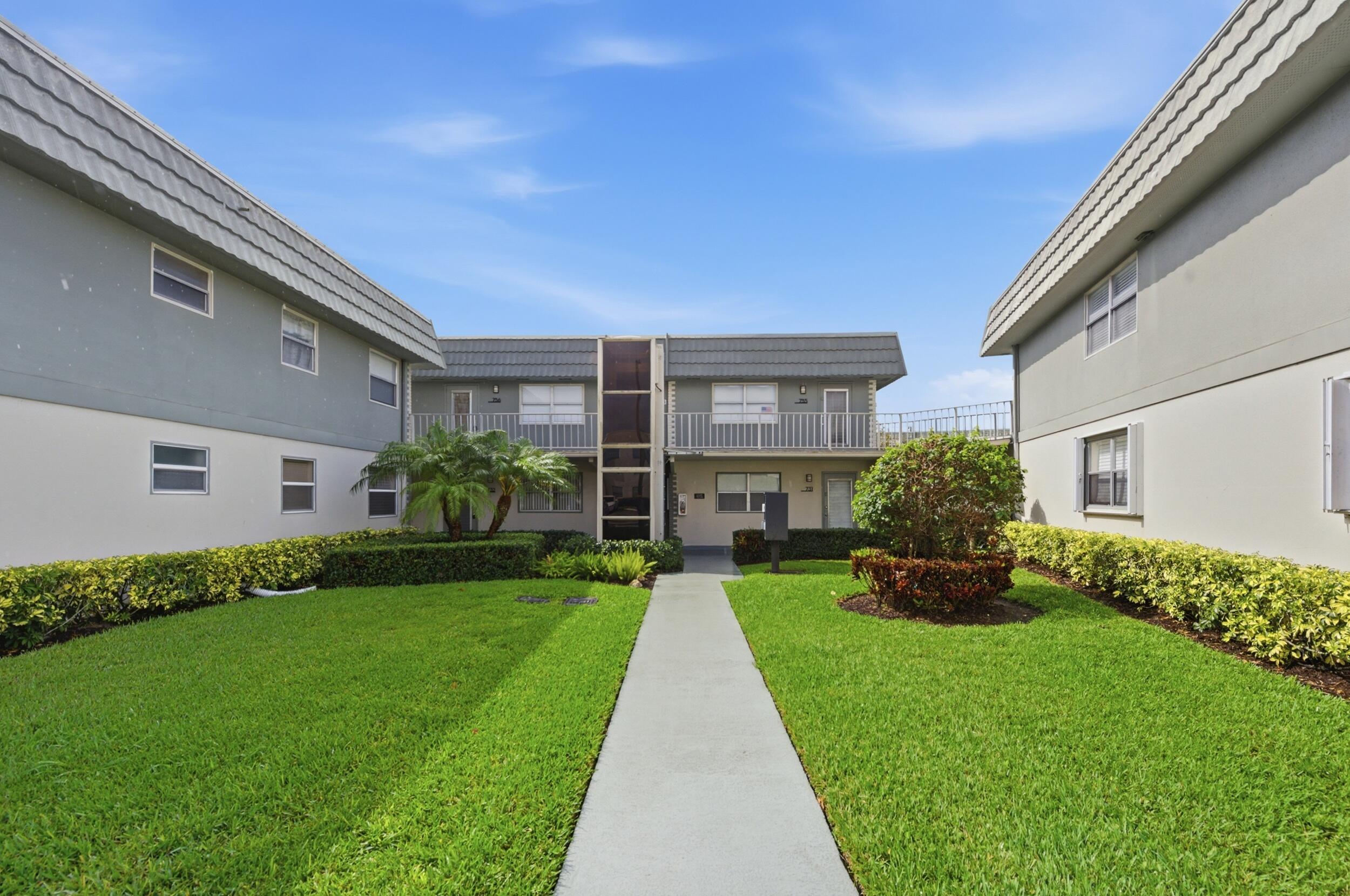KINGS POINT - Residential