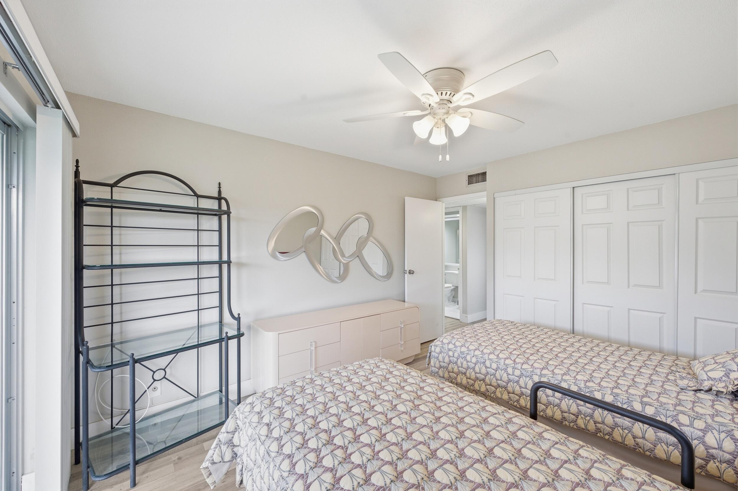 KINGS POINT - Residential