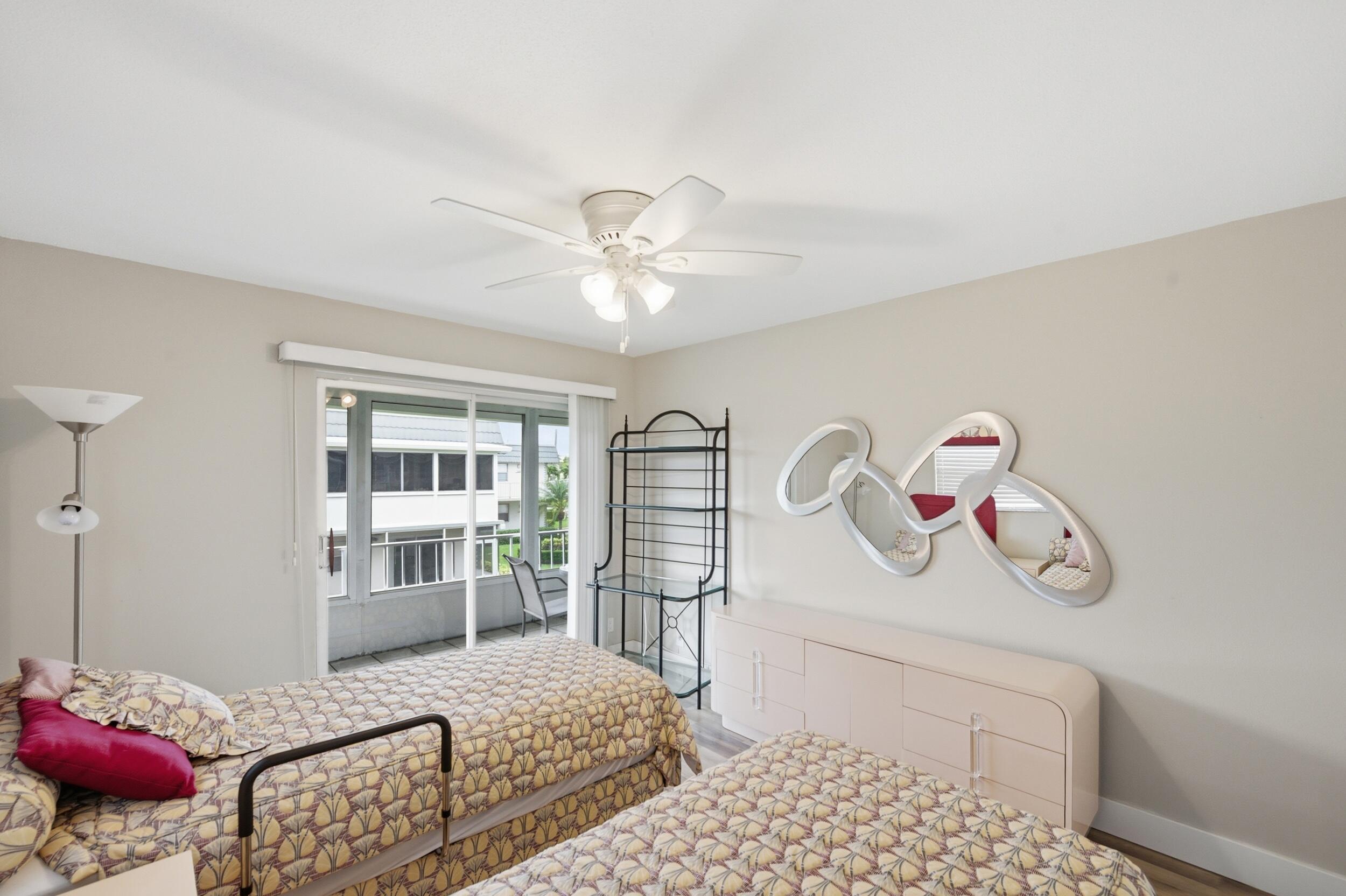 KINGS POINT - Residential
