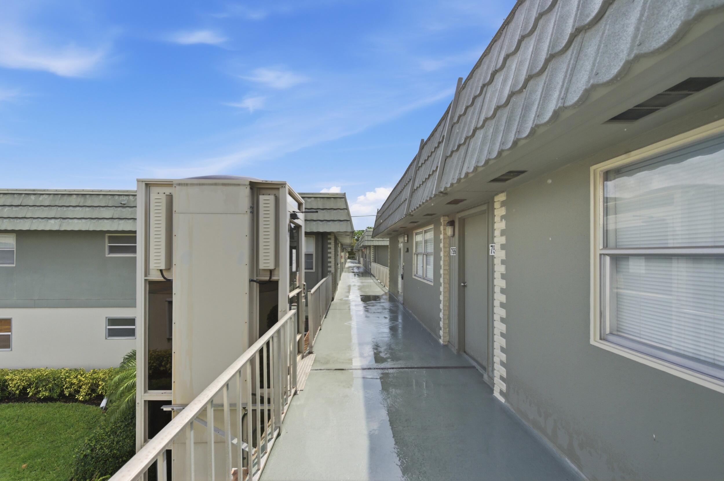 KINGS POINT - Residential