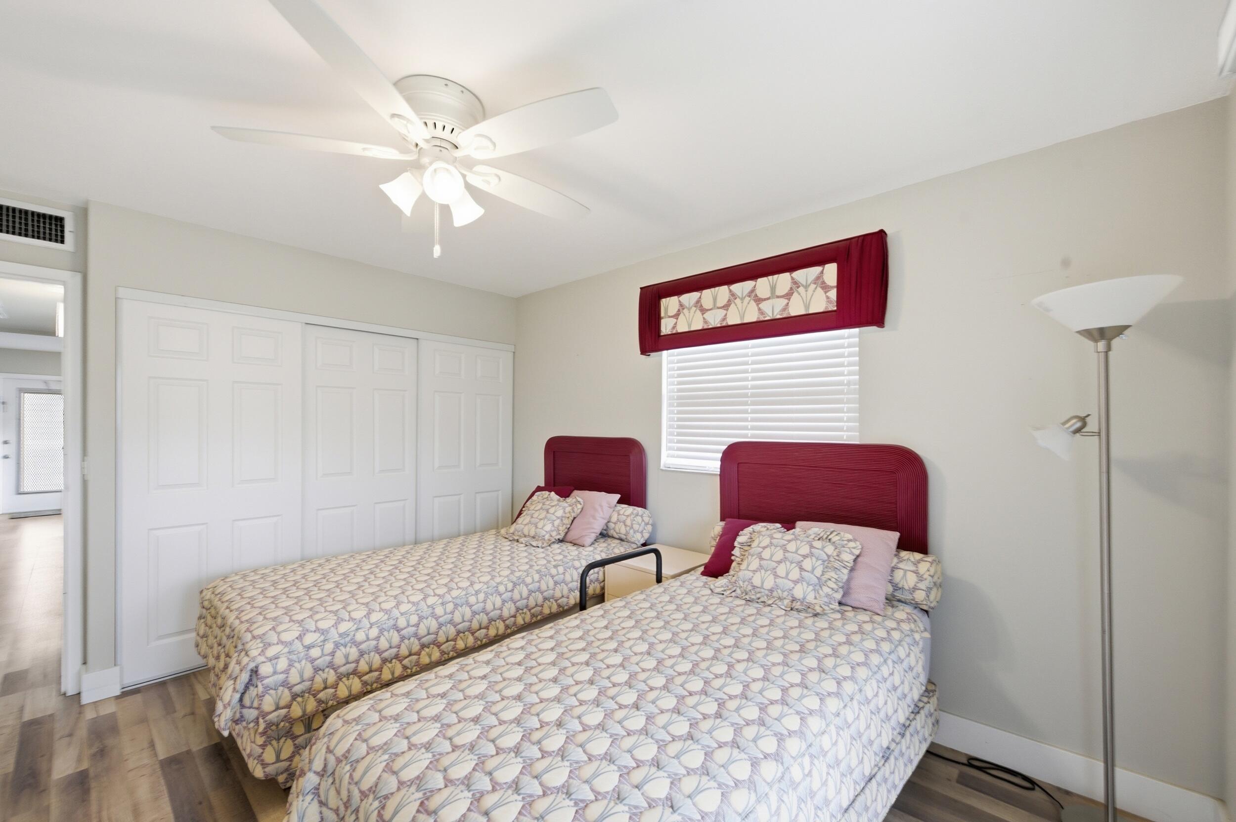 KINGS POINT - Residential