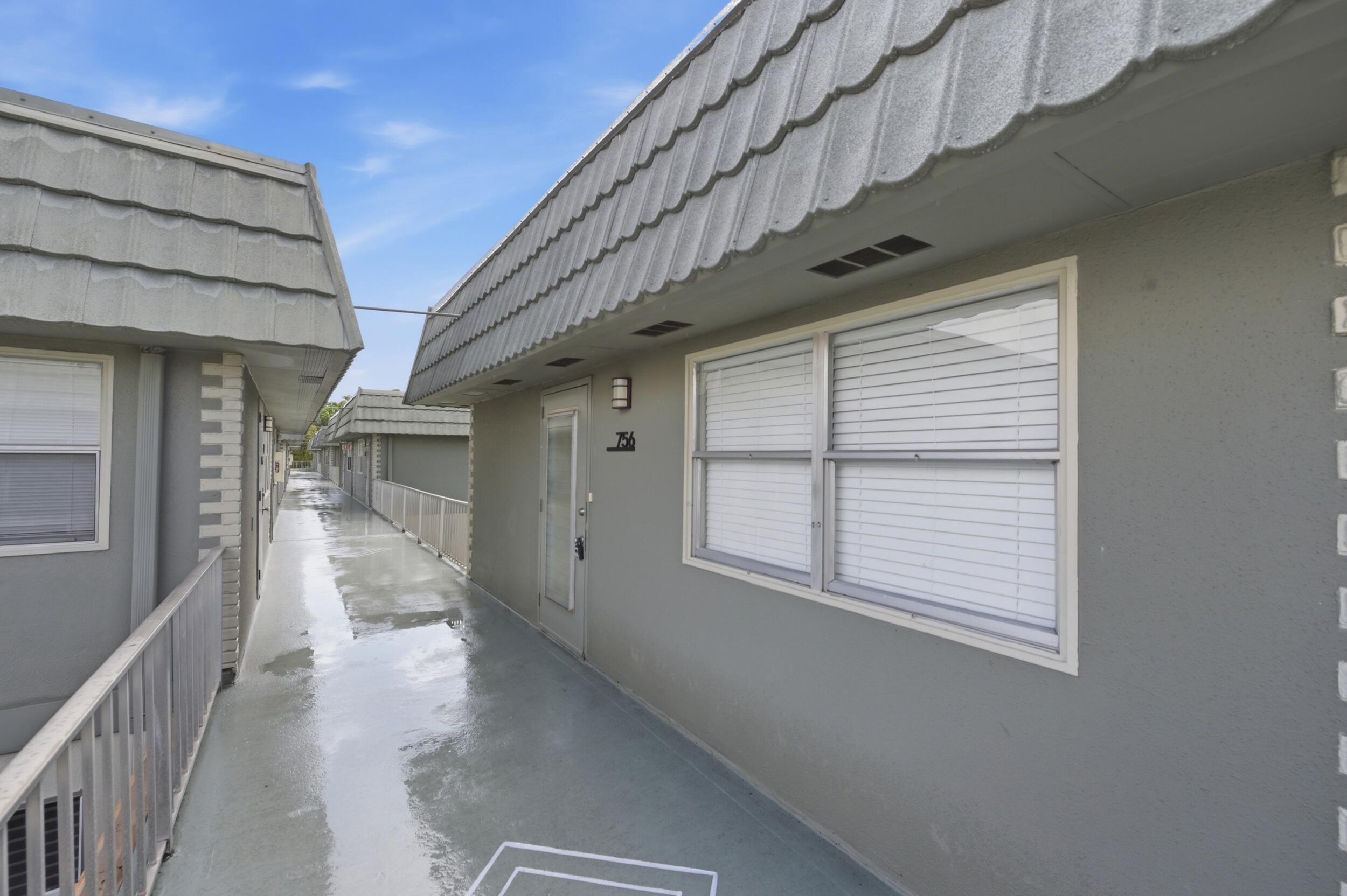 KINGS POINT - Residential