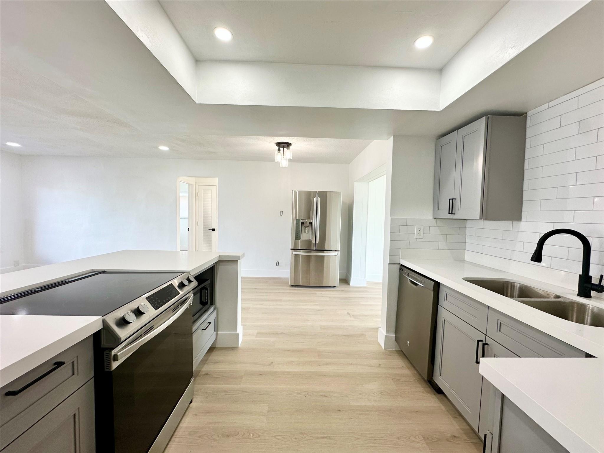 MAINLANDS OF TAMARAC - Residential