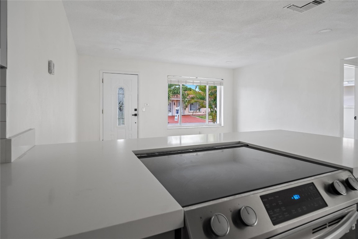 MAINLANDS OF TAMARAC - Residential