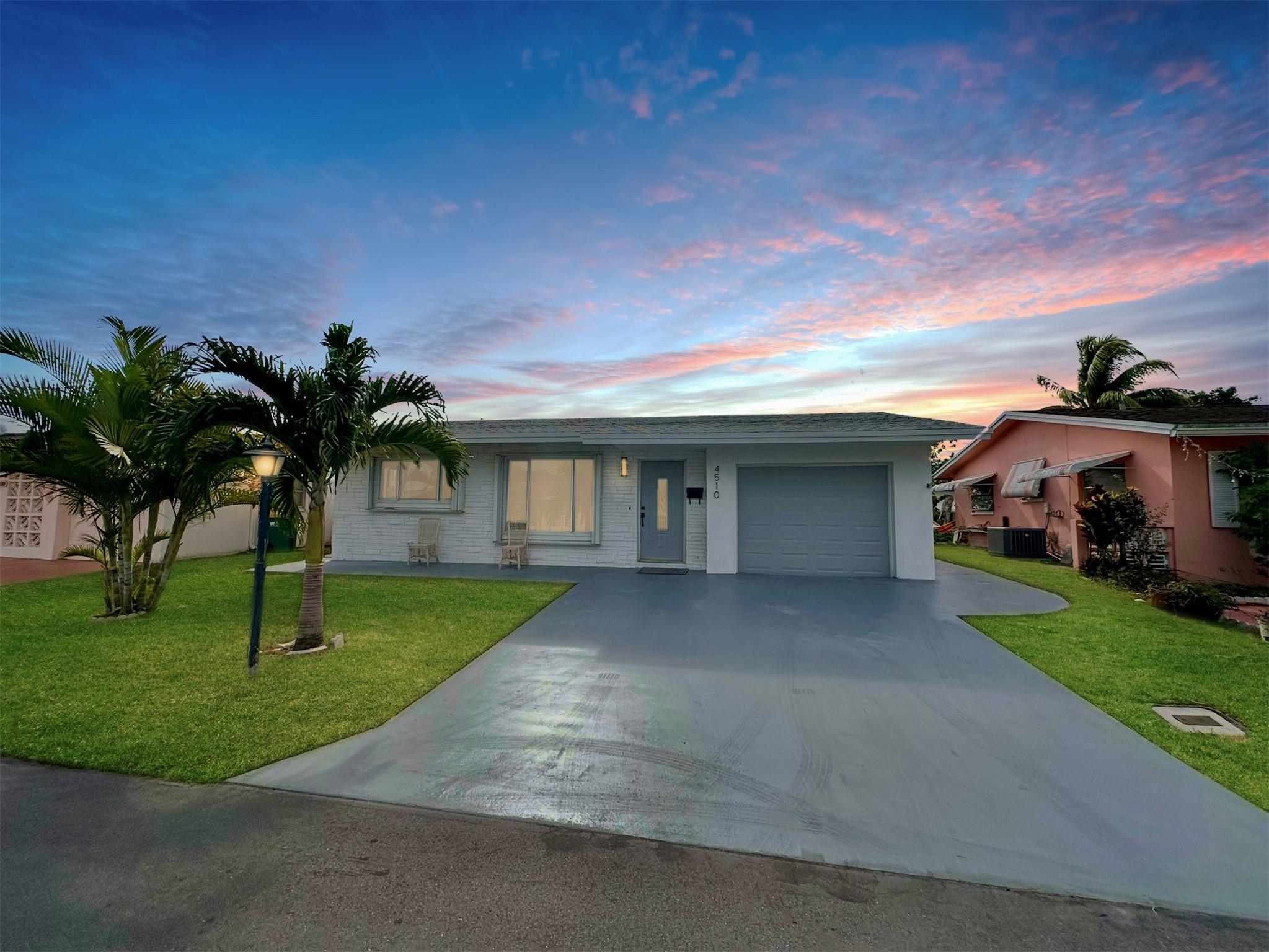 MAINLANDS OF TAMARAC - Residential