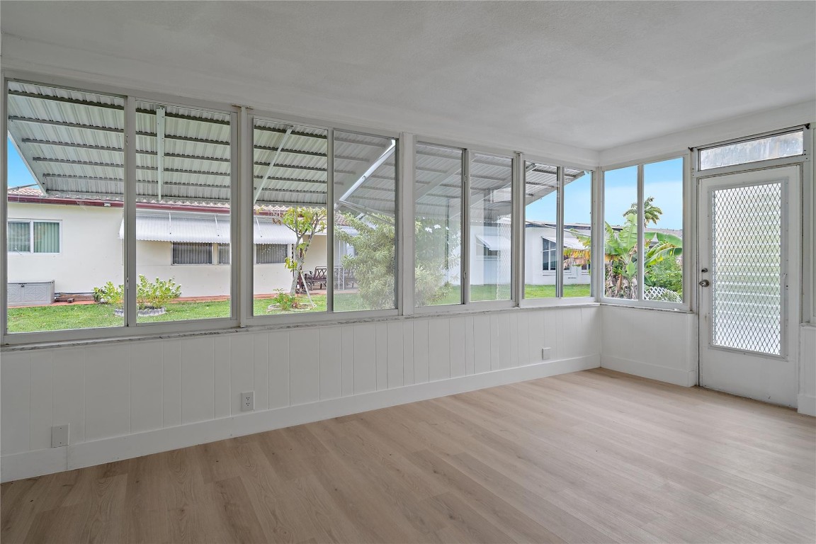 MAINLANDS OF TAMARAC - Residential