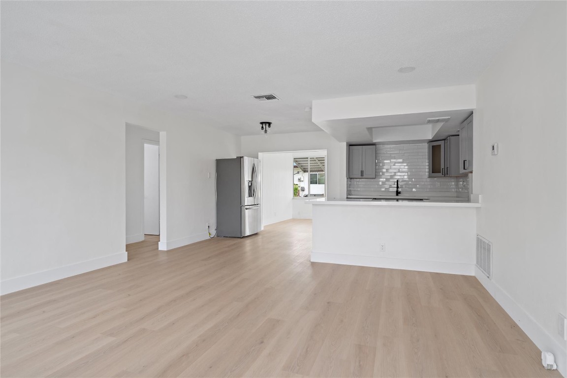 MAINLANDS OF TAMARAC - Residential