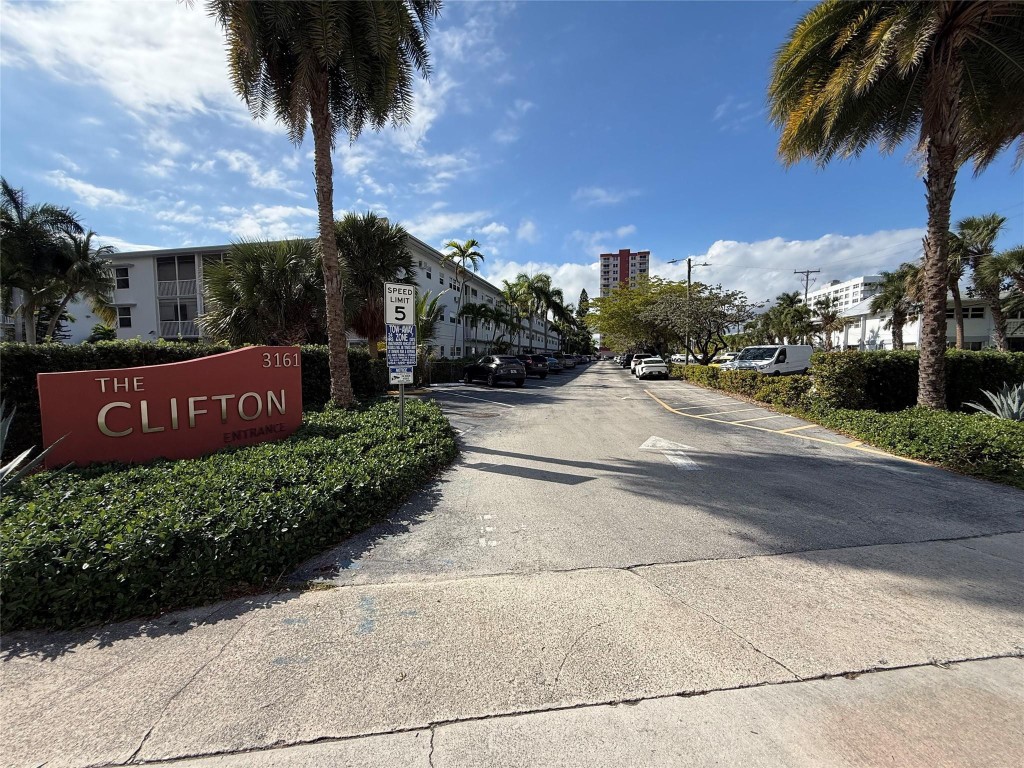 3161 S Ocean Drive 901