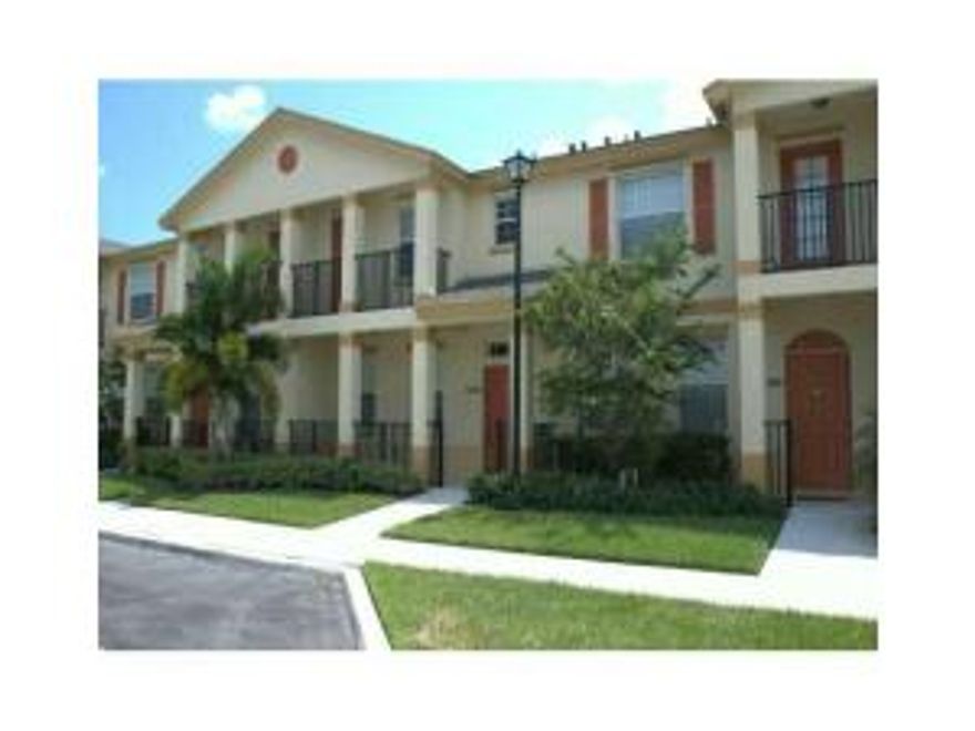 LOVELY 3/2.5/1 GARAGE. CERAMIC FLOORS DOWNSTAIRS, CARPET UPSTAIRS. INCLUDES ALL APPLIANCES + WASHER AND DRYER. TENANT MUST ALSO FILL OUT PAPERWORK WITH HOA.