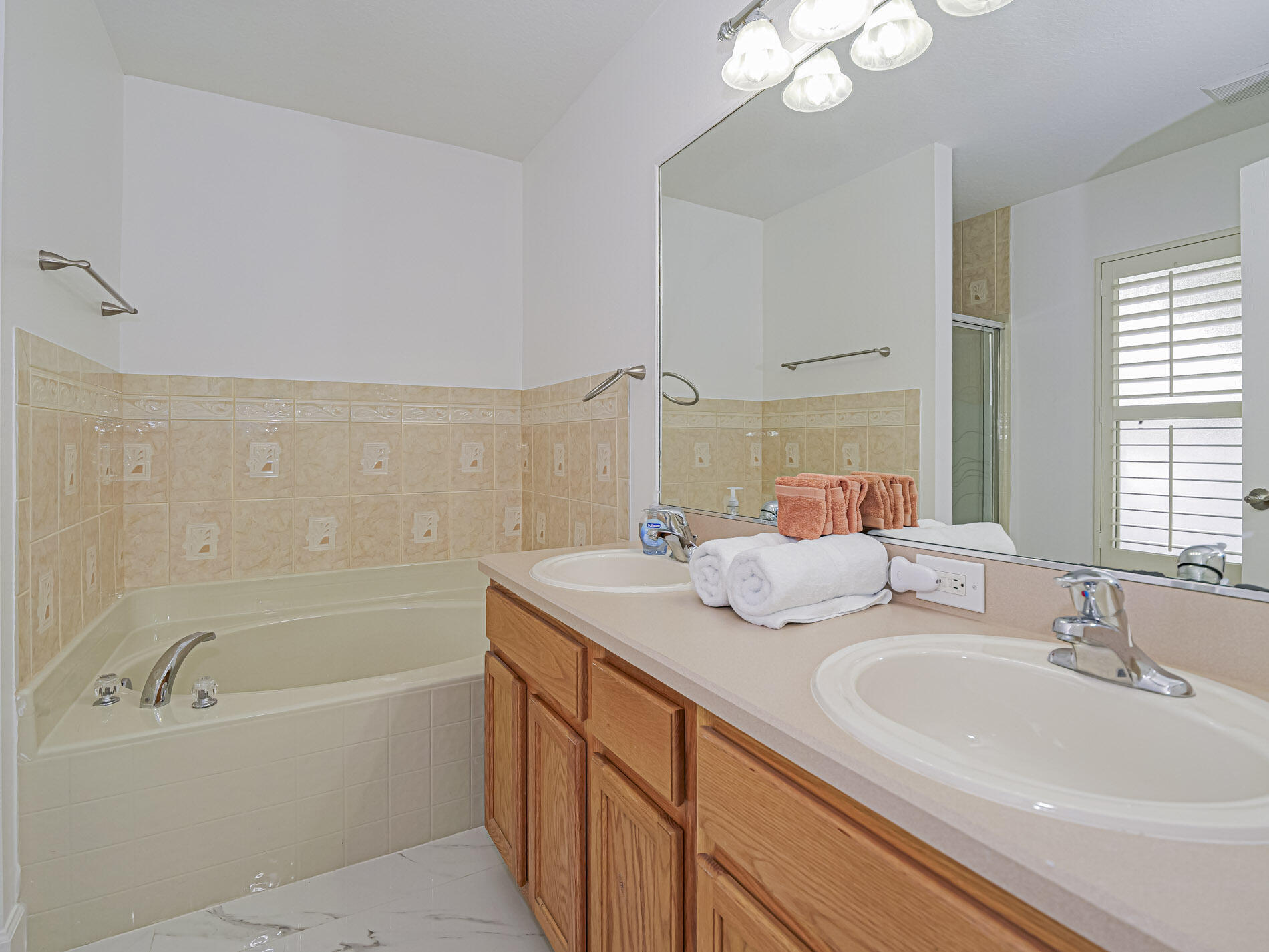 SEBASTIAN HIGHLANDS UNIT THREE - Residential