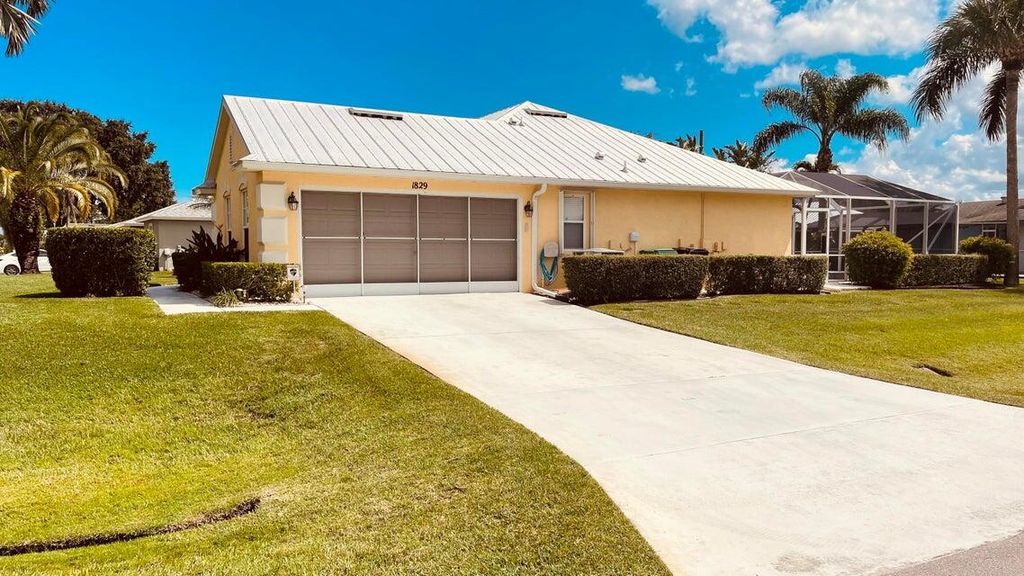 Photo of 1829 SW Hickock Terrace, Port Saint Lucie, FL 34953 (MLS # R11137913)