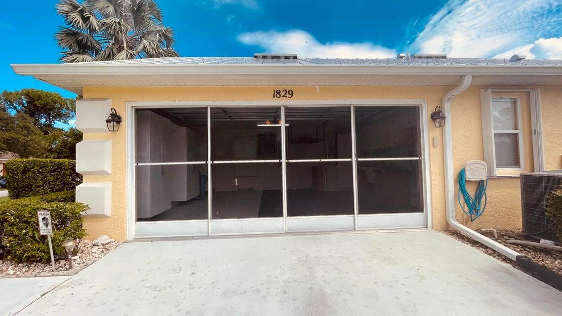 PORT ST LUCIE SECTION 11 - Residential Lease