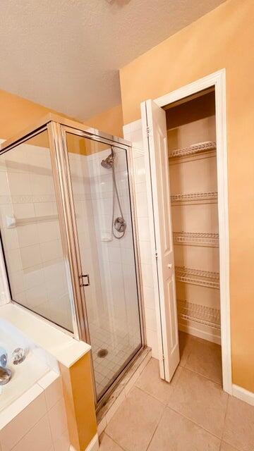 PORT ST LUCIE SECTION 11 - Residential Lease