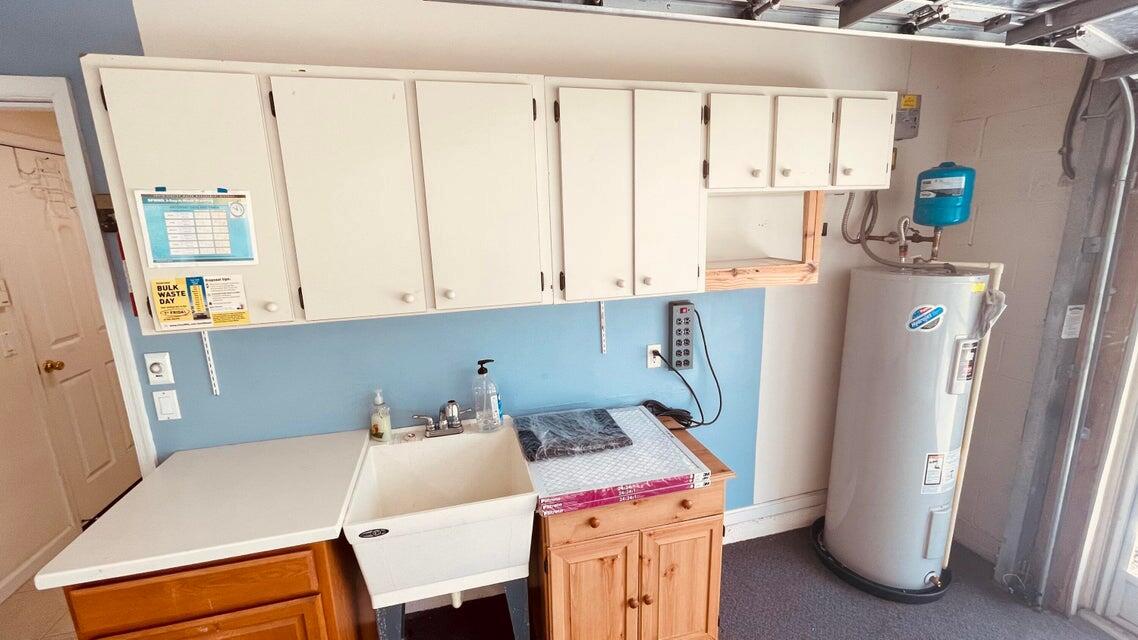 PORT ST LUCIE SECTION 11 - Residential Lease