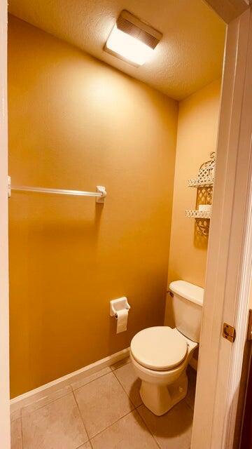 PORT ST LUCIE SECTION 11 - Residential Lease