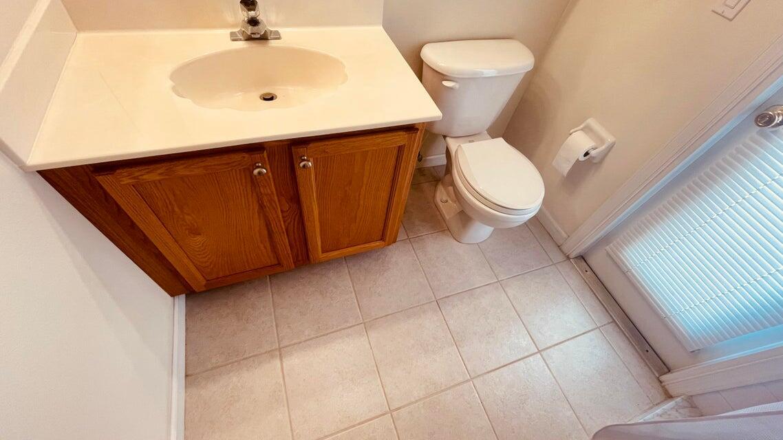 PORT ST LUCIE SECTION 11 - Residential Lease