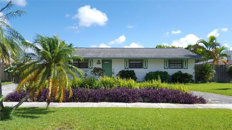 No association!! Great 3/2 single family home in quiet neighborhood on larger 7500 sqft lot. Bring your boat! Room for a pool!! House is light and bright, with large spacious great room and updated kitchen central to living areas. Kitchen has tons of cabinet and storage space, and a huge island with plenty of space for an eat-at counter/bar stools. Washer and dryer has its own closet. Huge screened, covered patio with large fenced backyard. Three minutes to Turnpike exit 5, Publix, food, shopping, more!