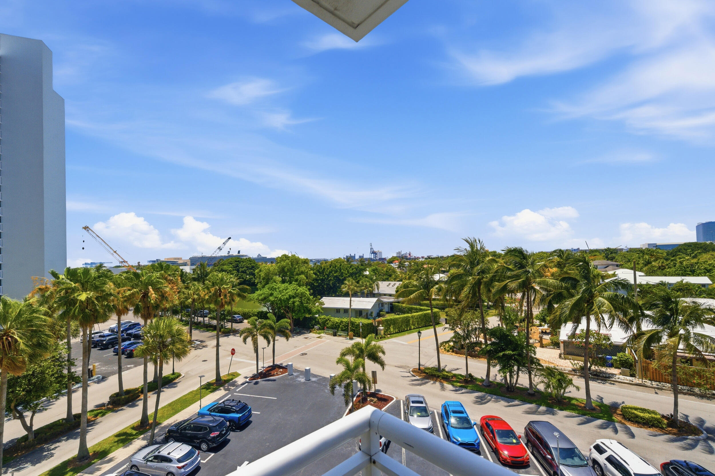 1920 S Ocean Drive 511