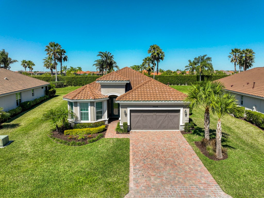 Photo of 10068 SW Red Oak Court, Port Saint Lucie, FL 34987 (MLS # R11071349)