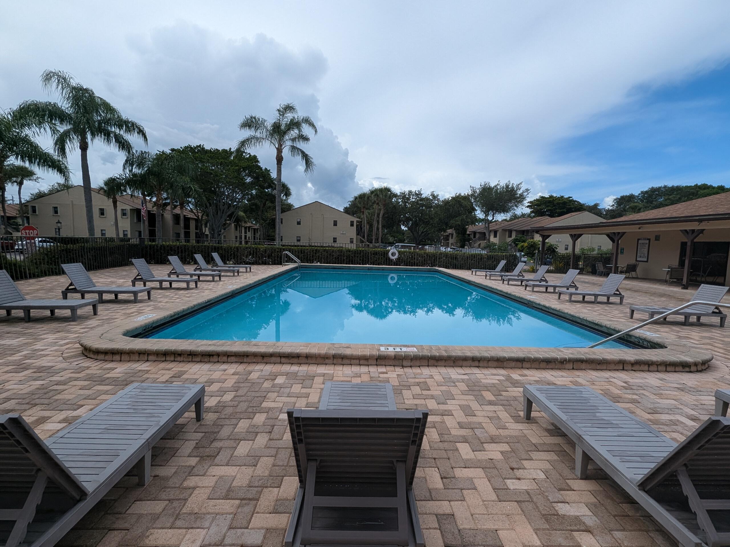 KENSINGTON WALK CONDO - Residential Lease