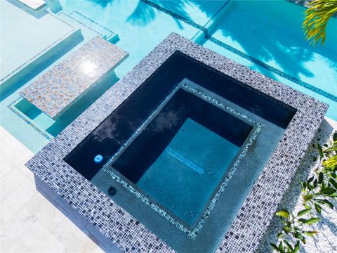 Tiny photo for 250 NE 27th Court, Boca Raton, FL 33431 (MLS # F10537903)