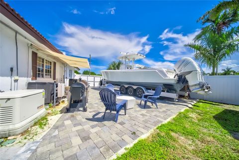 Tiny photo for 250 NE 27th Court, Boca Raton, FL 33431 (MLS # F10537903)
