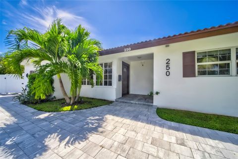 Tiny photo for 250 NE 27th Court, Boca Raton, FL 33431 (MLS # F10537903)