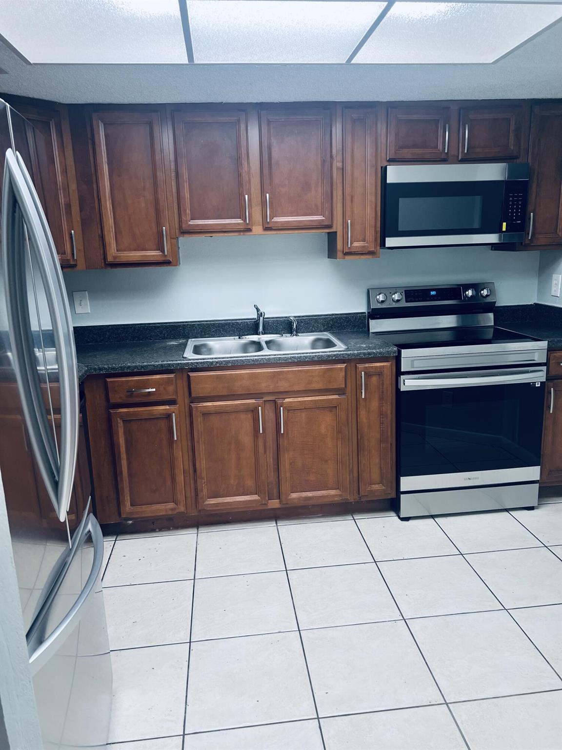 MIDPORT PLACE II, A CONDO - Residential Lease