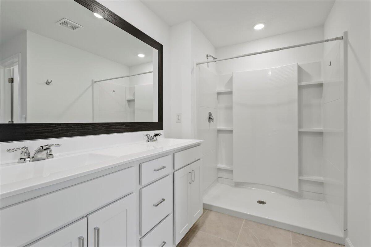 CHAPARRAL P.U.D. PHASE TH - Residential Lease
